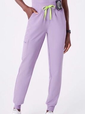 Figs Zamora High Waisted Jogger Scrub Pants in Lavender Dew